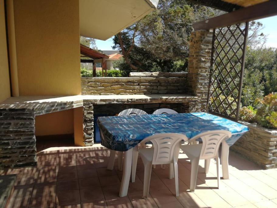 Apartamento L' Elicriso, A Pochi Passi Dal Mare Con Giardino Privato - The Elicriso, A Few Meters From The Sea, With Private Garden Stintino Exterior foto